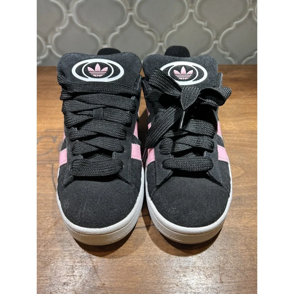 Adidas Women's Size Us 9 Skateboard Type Shoes Black With Pink Stripes